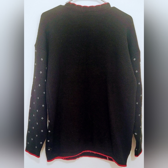 Christmas Sweater - Picture 5 of 7